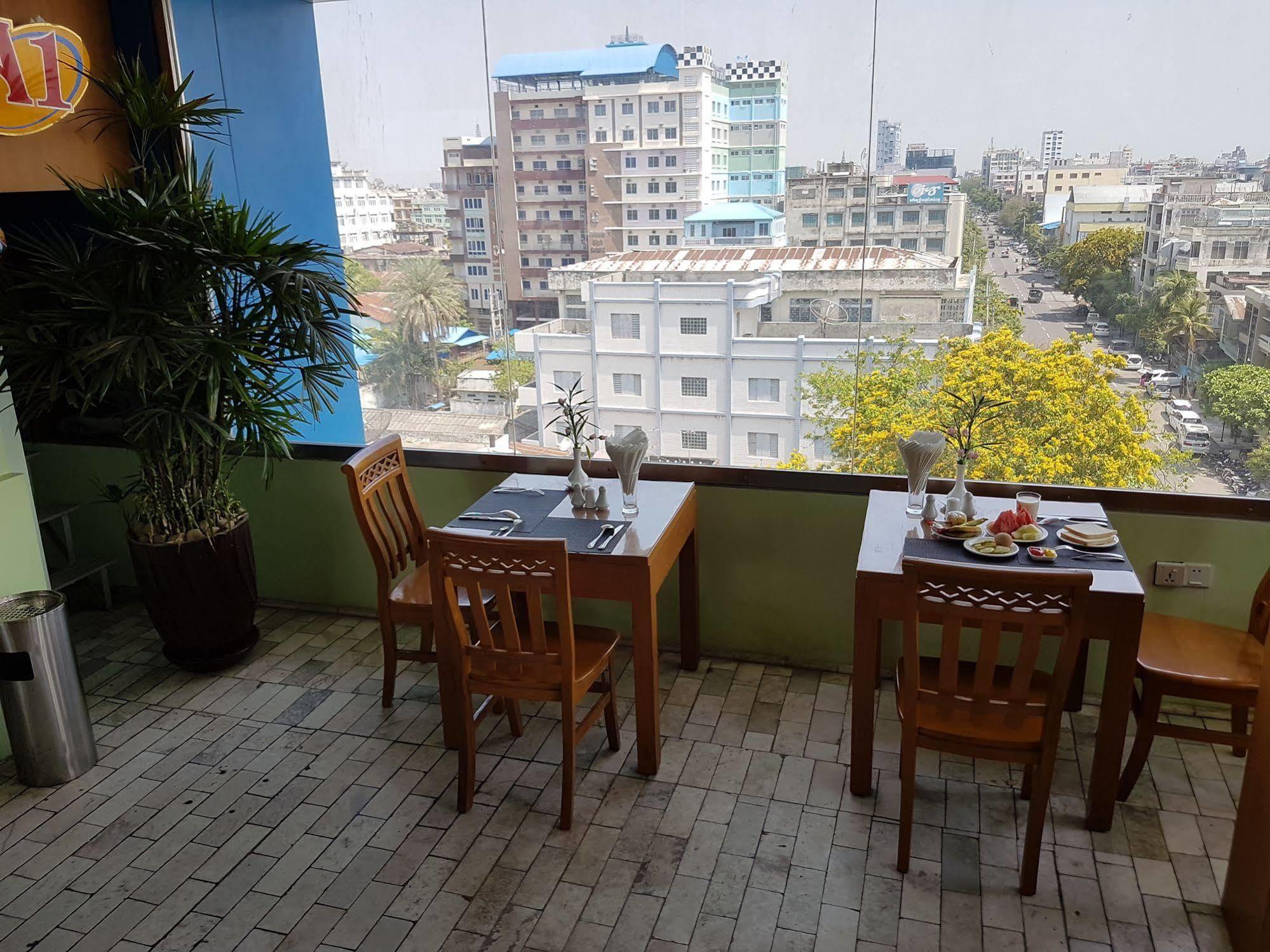Hotel A1 Mandalay Exterior foto