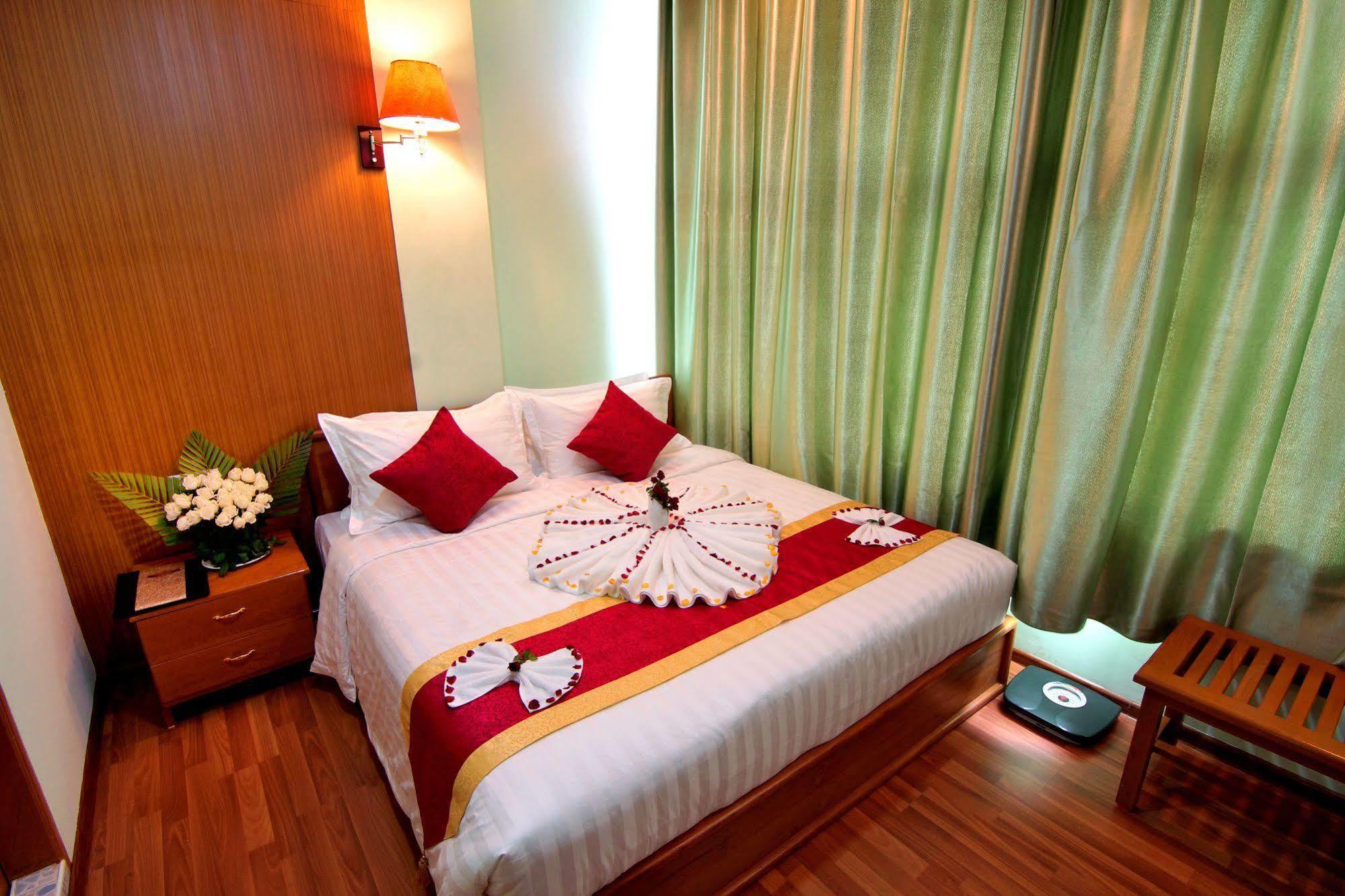 Hotel A1 Mandalay Exterior foto